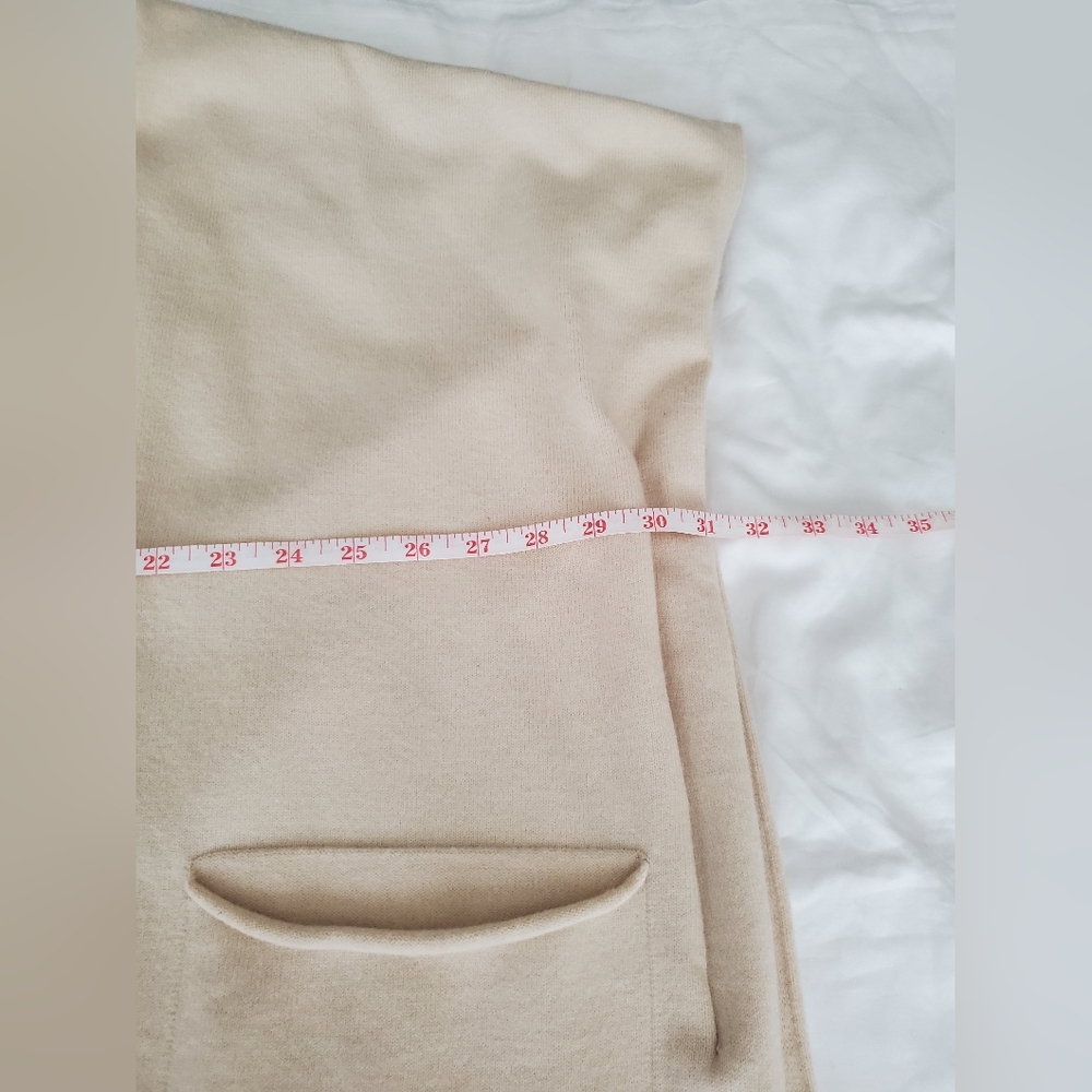 Esqualo XS-XL Cream Knit Shawl or Shrug with pockets and fringe detail - Picture 9 of 10